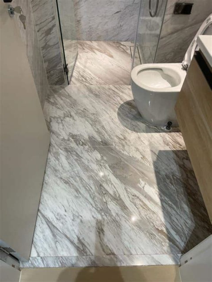 Are marble tiles slippery? | ContextResponse.com