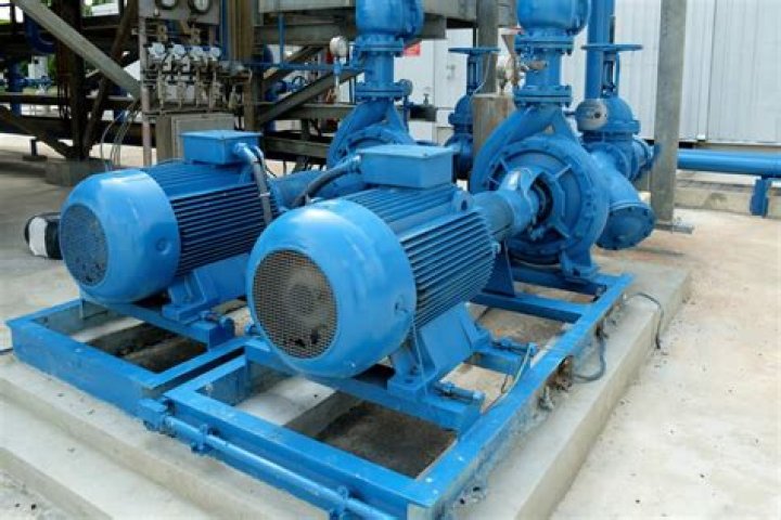 Can centrifugal pumps pump air?