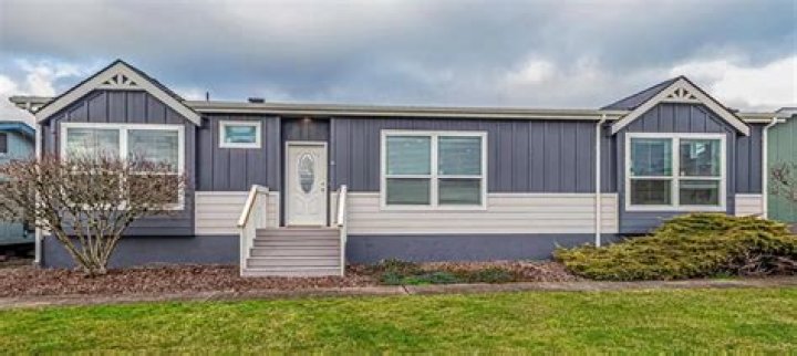 Can I design my own manufactured home?