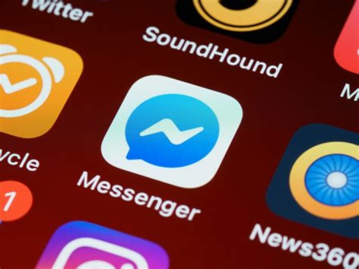Can I turn off Facebook Messenger?