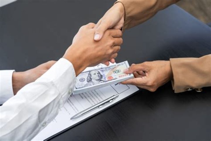 Can loan be given in cash?