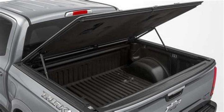 Can you drive with a tonneau cover open?