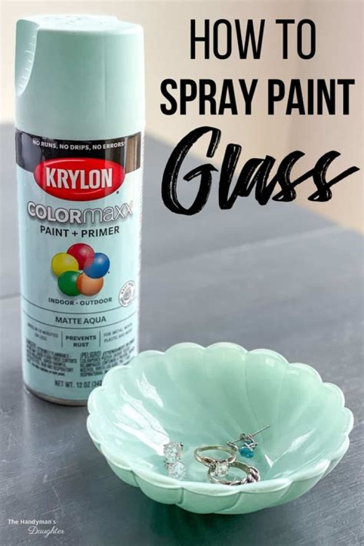 Can you spray paint glass plates?