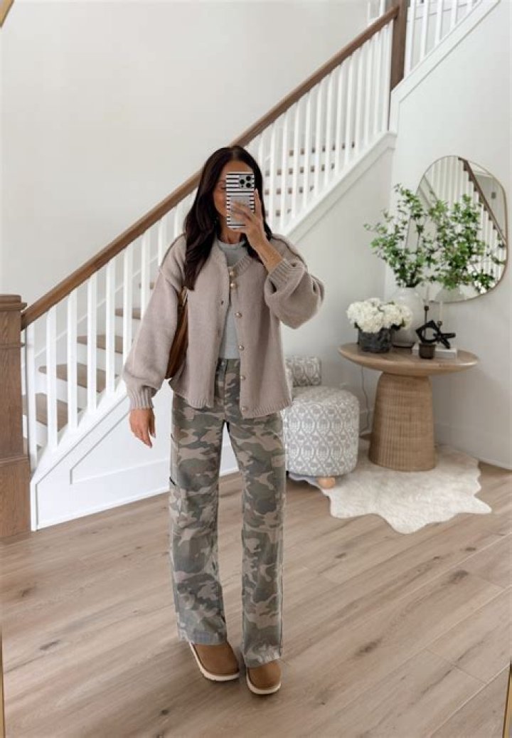 Can you wear stripes with camo?