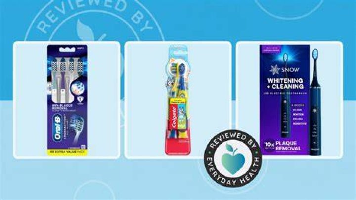 Do dentists recommend soft or medium toothbrushes?