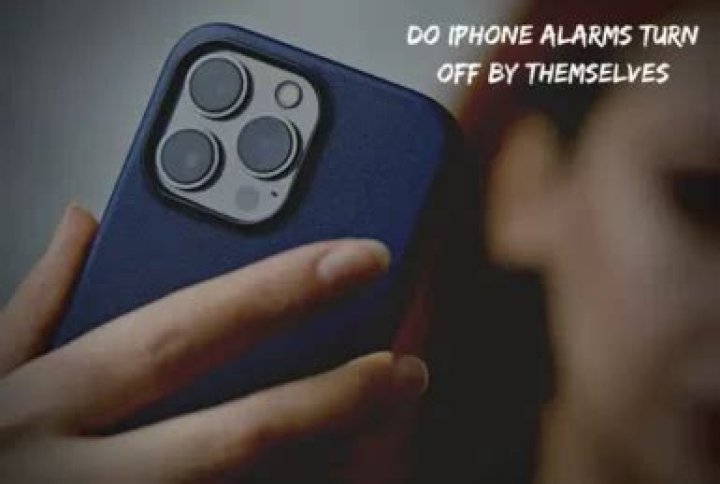 Do iPhone alarms turn off by themselves?