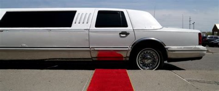 Do you need a special license to drive a limo in Texas?