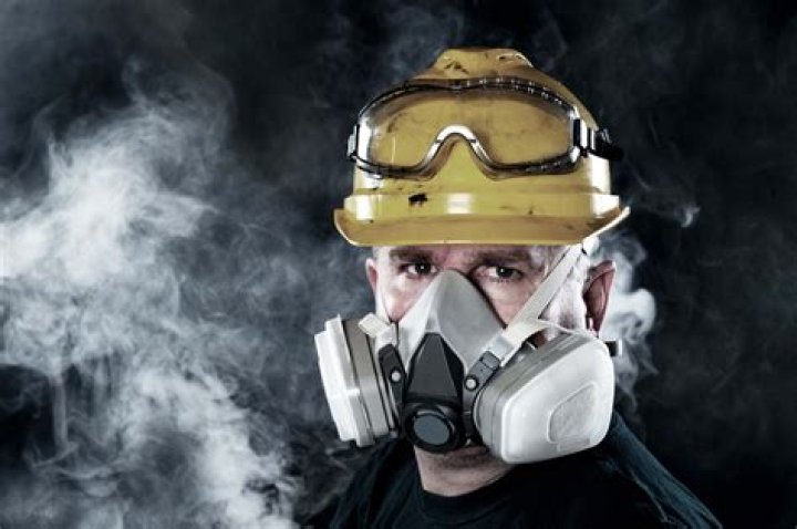 Does a respirator protect from fumes?