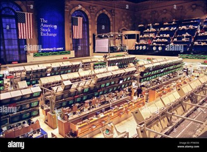 Does the Nasdaq have a trading floor?