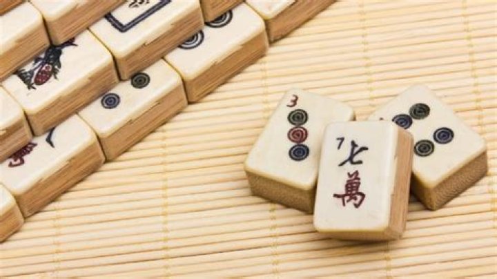 How are mahjong tiles made?