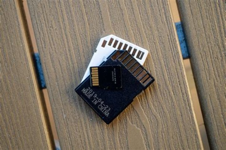 How do I move Spotify to my SD card?
