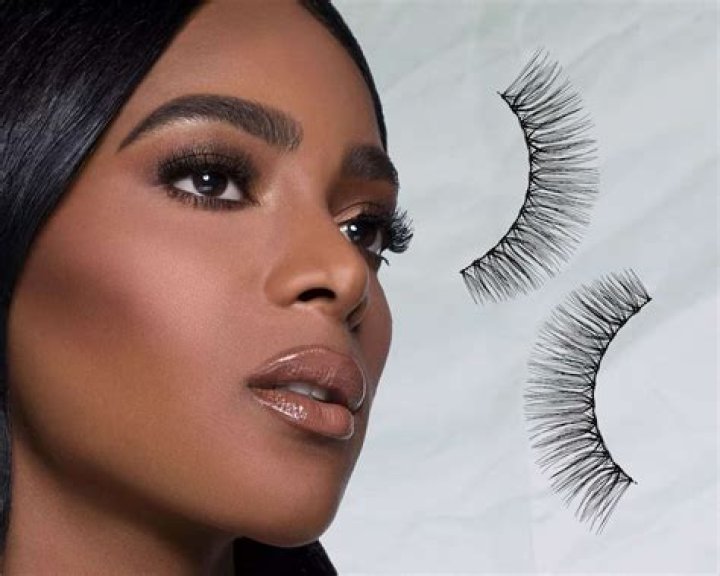 How do you remove fake strip eyelashes?