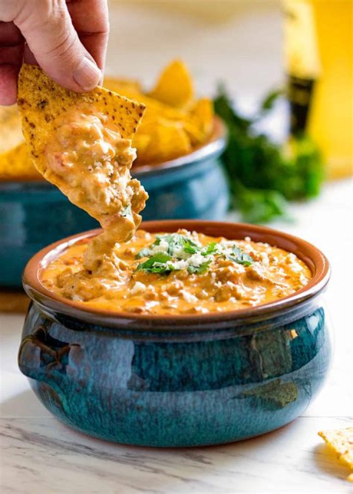 How do you thicken queso dip?