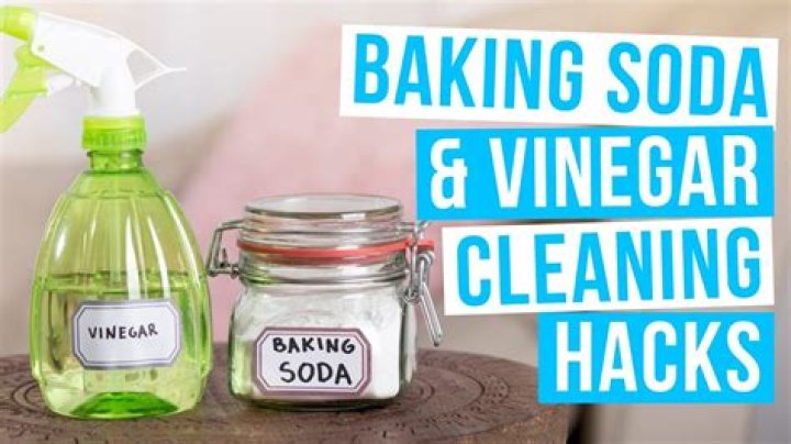 How does baking soda and vinegar clean?