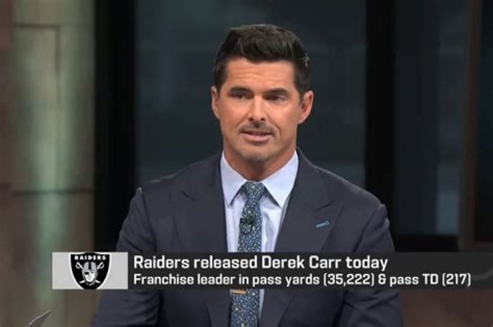 How long did David Carr play in the NFL?