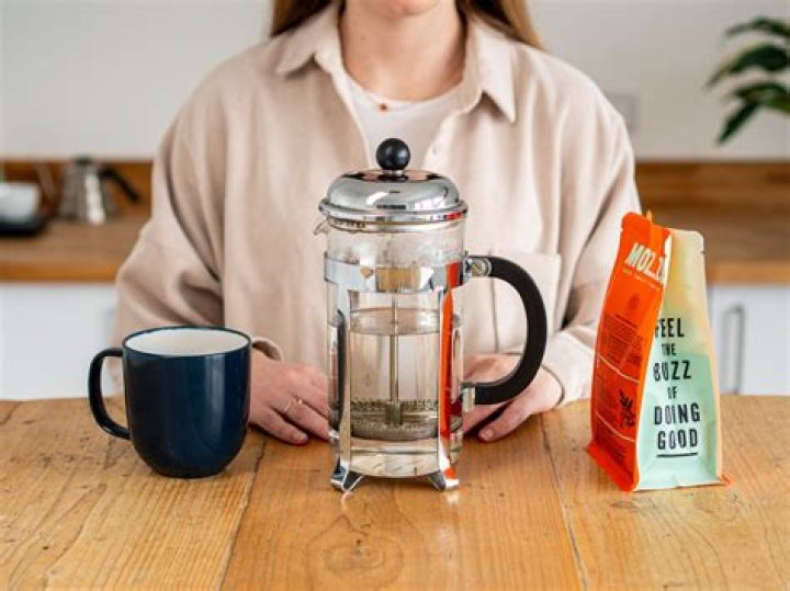 How much water do you put in a cafetiere?