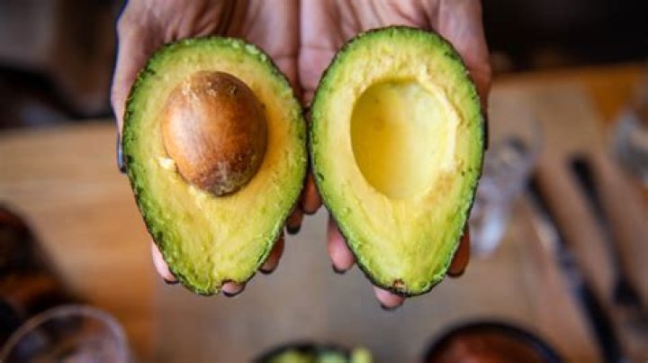 Is it safe to eat an avocado with a split pit?