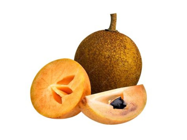 Is Sapodilla skin edible?