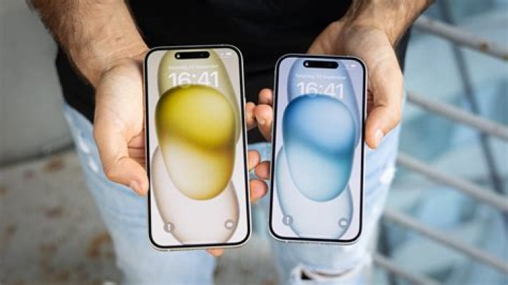 Is the iPhone x bigger than 6 Plus?