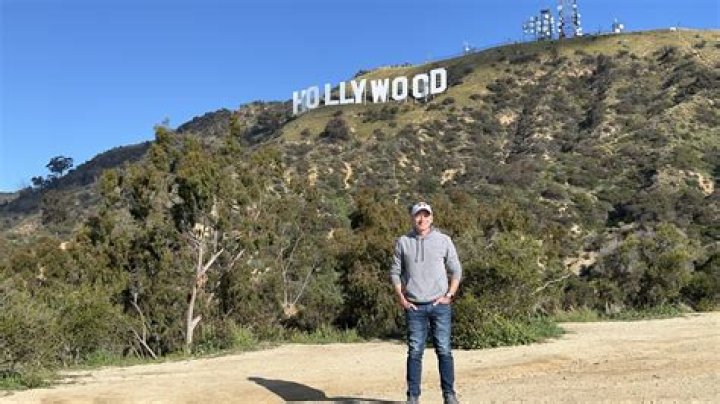 Is there a Hollywood sign in Florida?