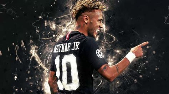 What city does Neymar live in?