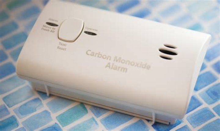 What does end mean on carbon monoxide detector?