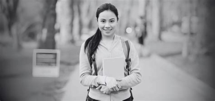 What is a student savings account?