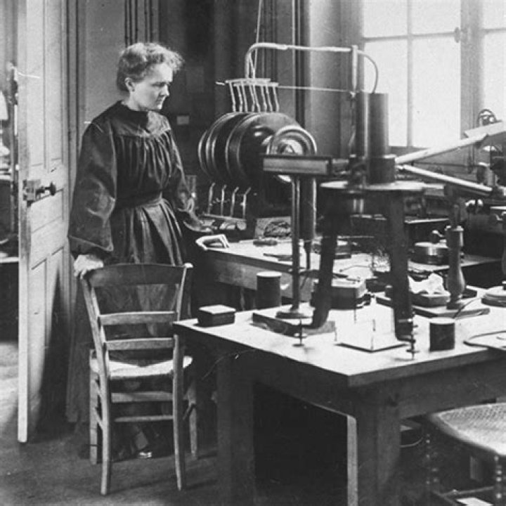 What is Marie Curie famous for?