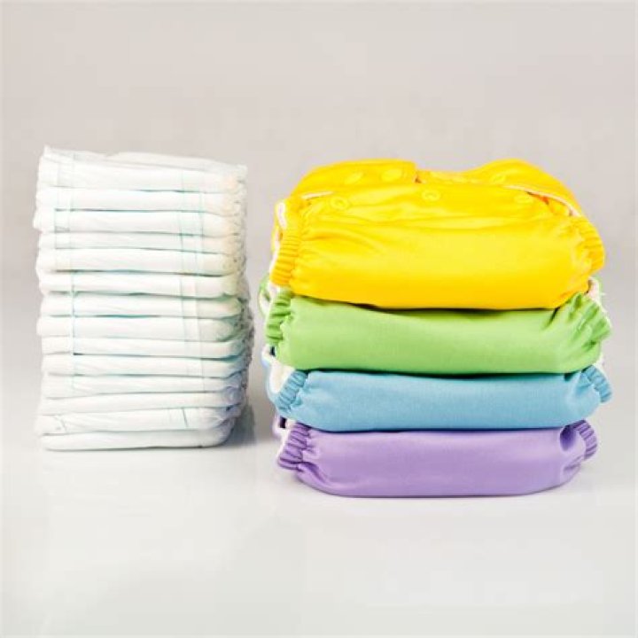 What is the difference between cloth diapers and disposable diapers?