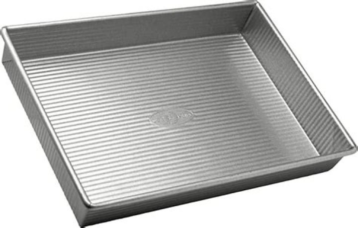 What size is a 9x13 pan?