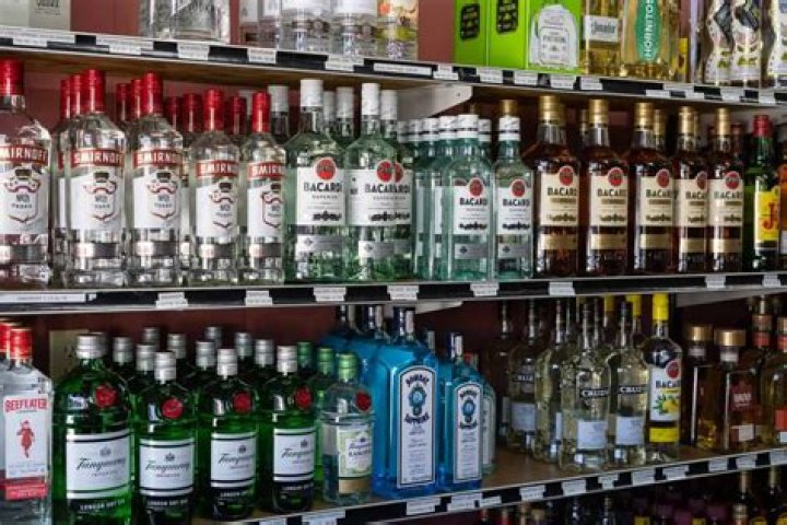 What time can you buy alcohol in Pinellas County on Sunday?