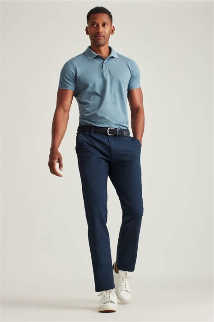 What type of pants do golfers wear?