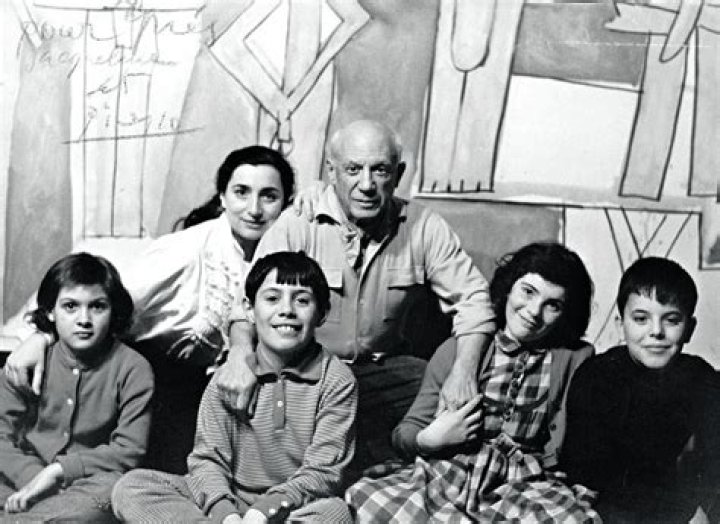 Who did Picasso have children with?
