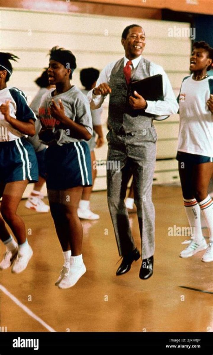 Who sing the school song in Lean on Me?